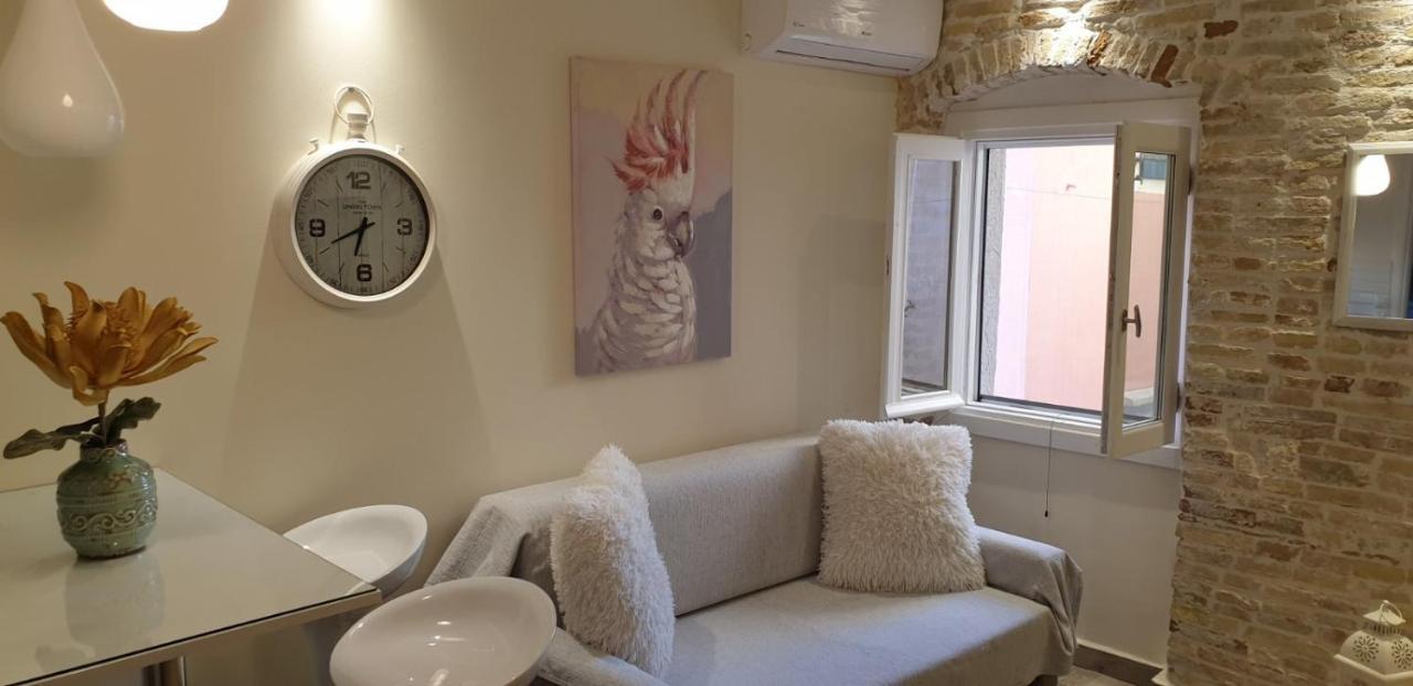 The Well Apartment Corfu  Ngoại thất bức ảnh