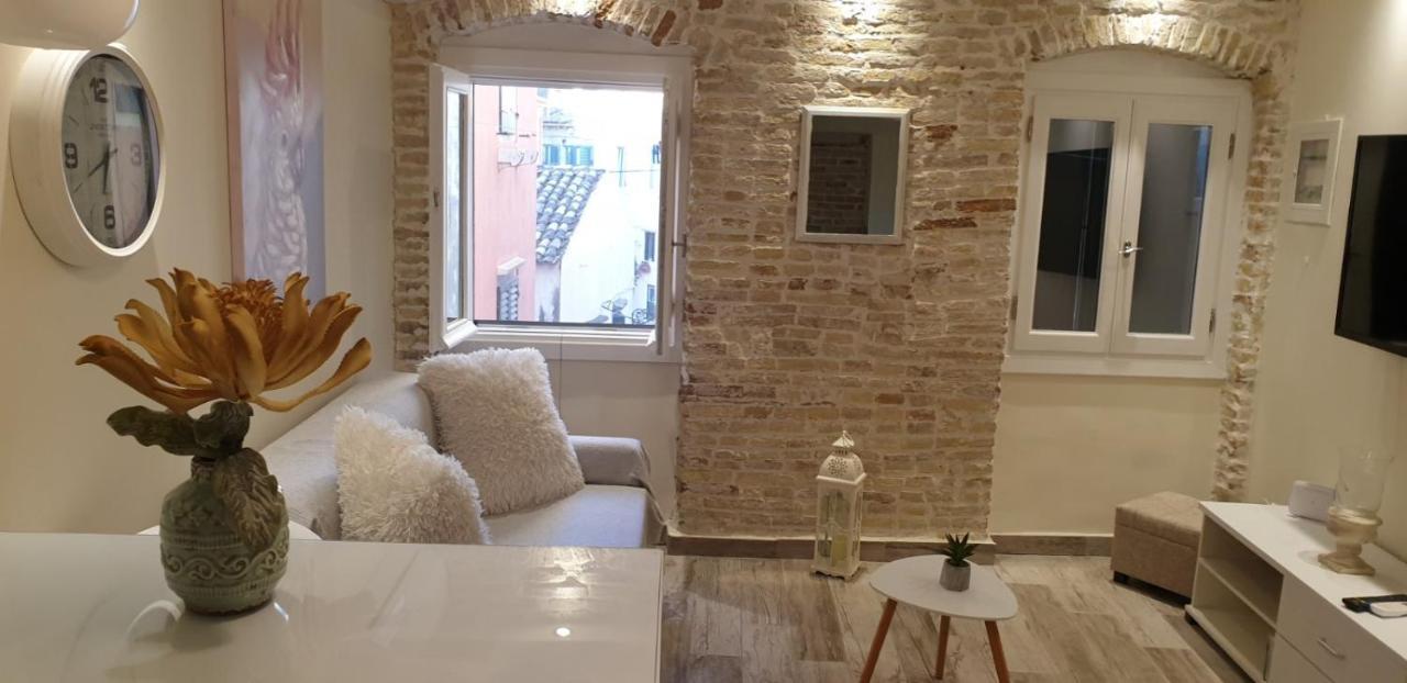 The Well Apartment Corfu  Ngoại thất bức ảnh