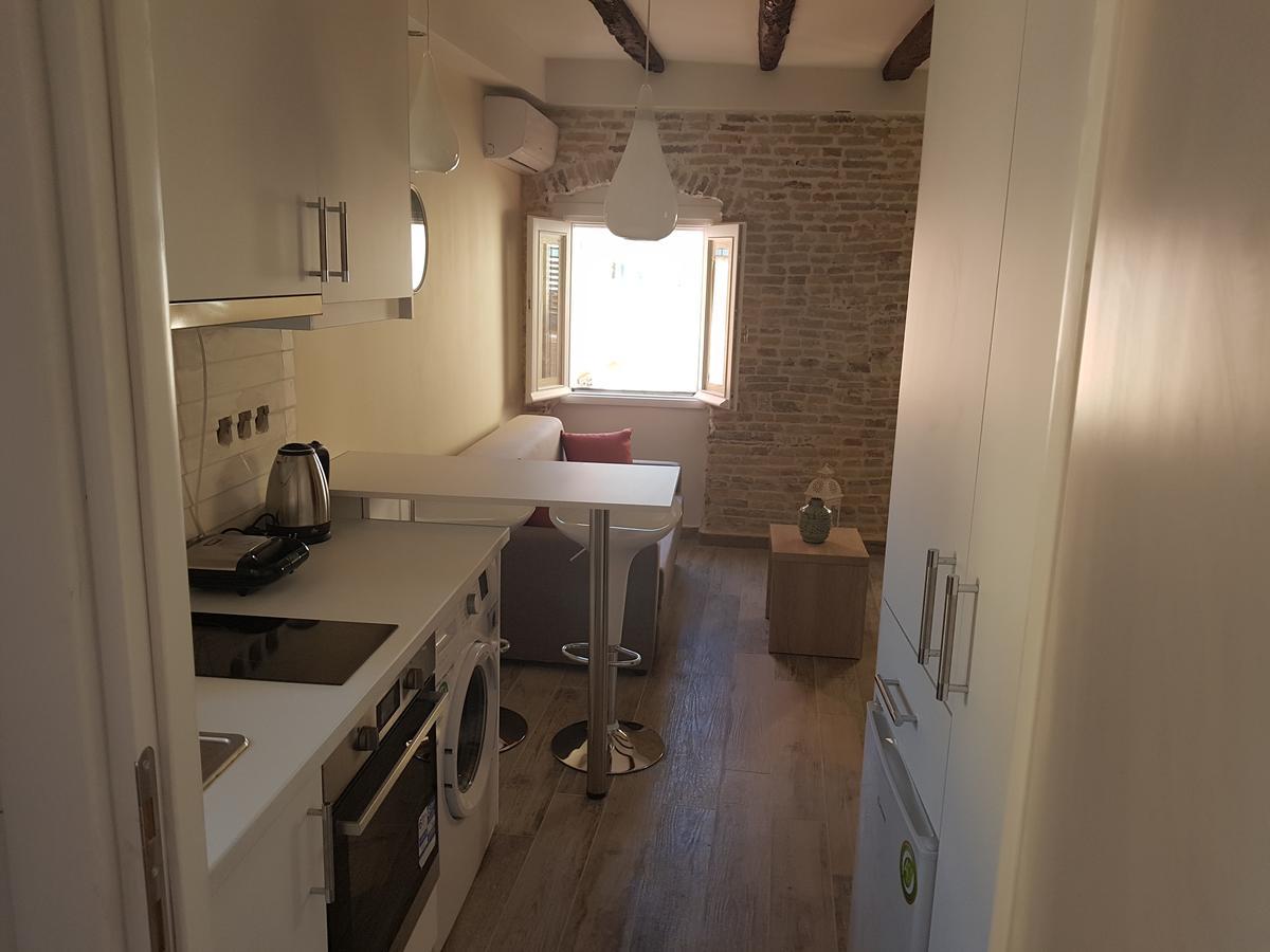 The Well Apartment Corfu  Ngoại thất bức ảnh